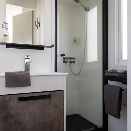 אתר קמפינג Mobil Avec Terrasse Pour 5 Pers, St-jean-de-monts - Api-1-52-983