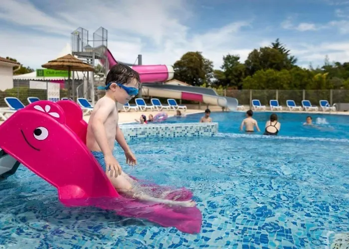 Mobil Avec Terrasse Pour 5 Pers, St-jean-de-monts - Api-1-52-983 אתר קמפינג