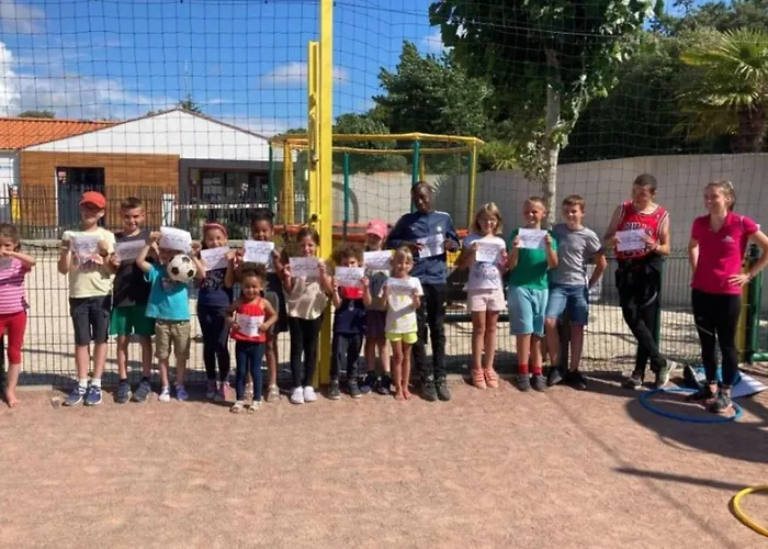 Mobil Avec Terrasse Pour 5 Pers, St-jean-de-monts - Api-1-52-983 אתר קמפינג סן ז'אן דה מון